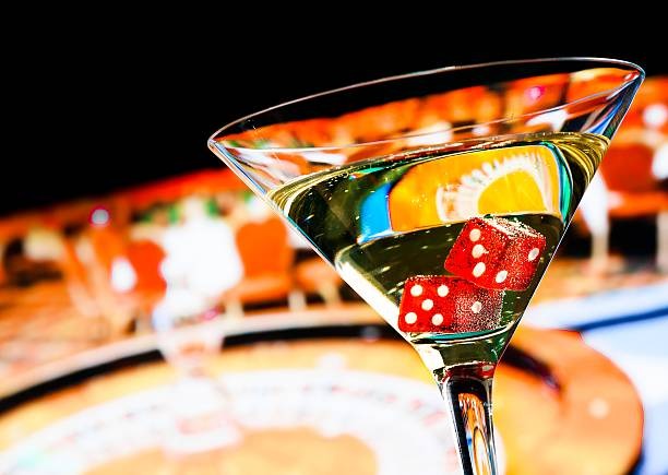 Real-time bet placement and dealer communication Dealer interaction and real-time bet placement on takurjitu